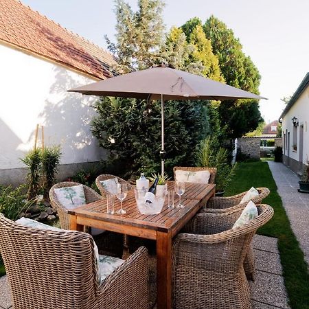 Tilda & Toni Ferienhaus Villa Oslip ภายนอก รูปภาพ